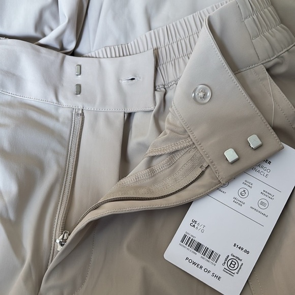 NWT‼️ATHLETA Pinnacle cargo trouser size 6 tall - Picture 7 of 10